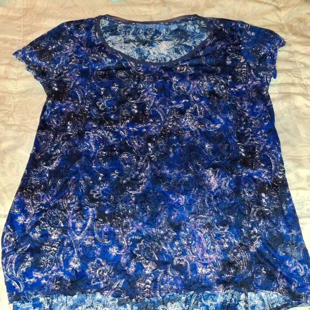 Simply Vera Wang top-Size- Medium
